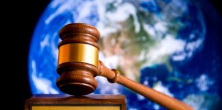 Fairness in journalism Image by Tori Rector released via Creative Commons CC BY-SA 2.0