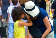 Examining rumour to find facts Image by Ed Yourdon released via Creative Commons CC BY-SA 2.0.