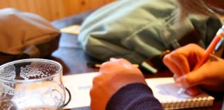 Shoe-leather reporting Image by Alexandre Dulaunoy released via Creative Commons CC BY-SA 2.0