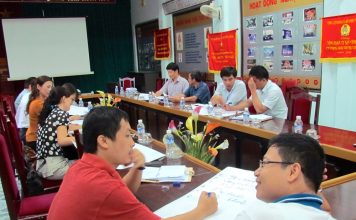 Winning audience trust and loyalty Senior journalists at NTV in Vinh, Nghệ An. Image by David Brewer released via Creative Commons.