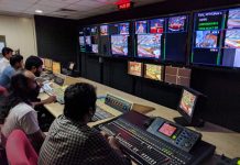 Handling breaking news Slide by David Brewer released via Creative Commons BY-NC-SA 4.0.