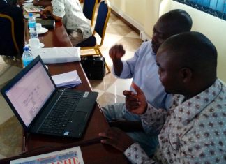 Presenting news content online Slide by David Brewer released via Creative Commons BY-NC-SA 4.0.