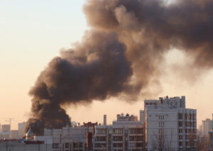 Image of a fire in a city building by Olga Oginskaya from Pixabay