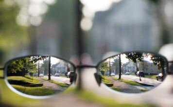 Fact-checking and adding context Image by Cathy released via Creative Commons BY-NC 2.0