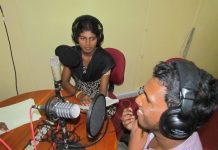 Community radio running order Community radio training in Jaffna, Sri Lanka. Image by David Brewer of MHM