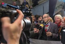Accountability for journalists Photograph of an interview by Raimond Spekking released via Creative Commons BY SA 4.0